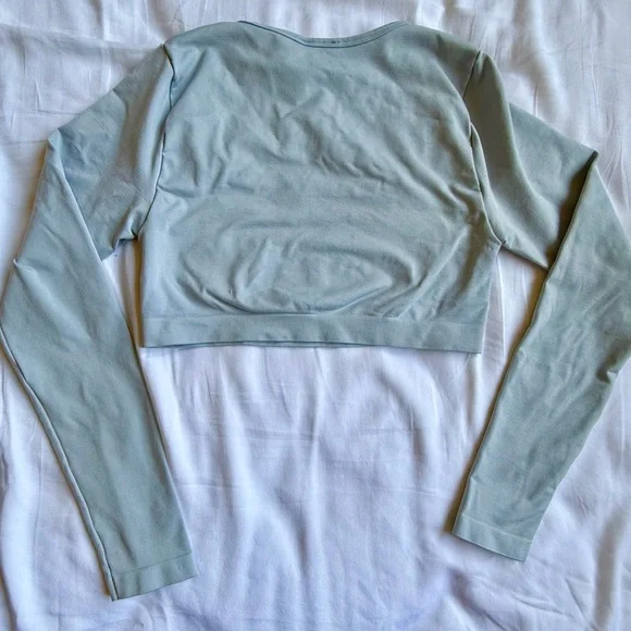 Oner Active Effortless Cropped Long Sleeve - Limited Edition Light Blue - Picture 2 of 2